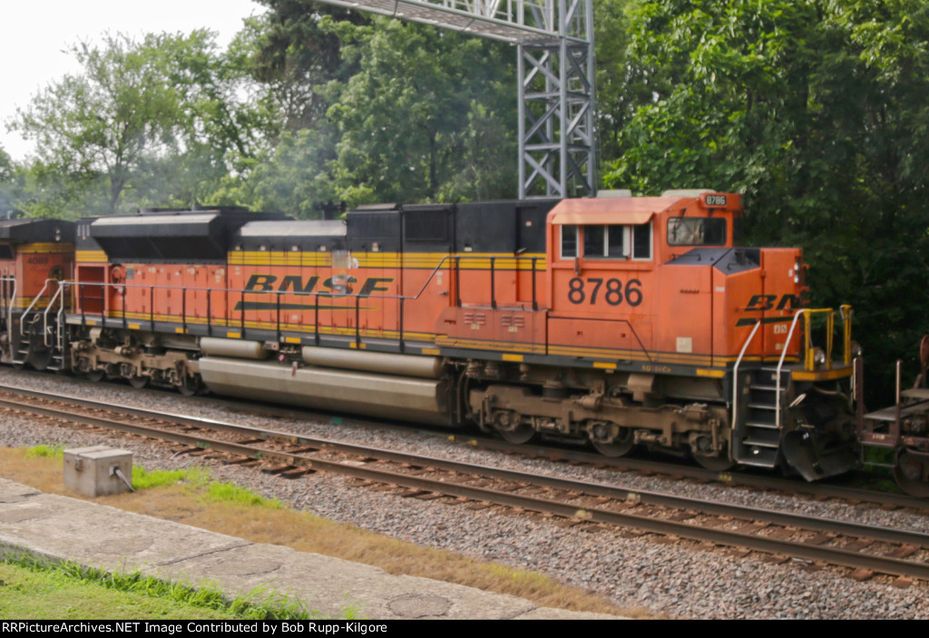 BNSF 8786